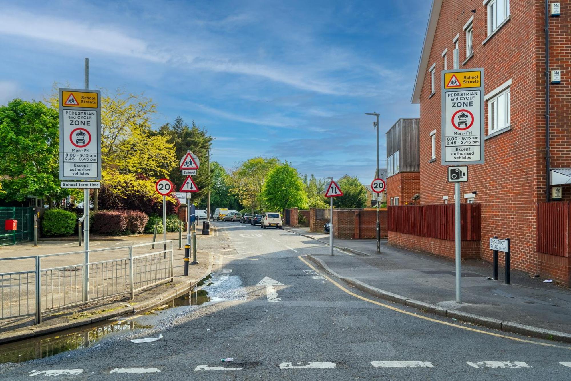 Modern 2 Bedroom Apartment In Mitcham, London Luaran gambar