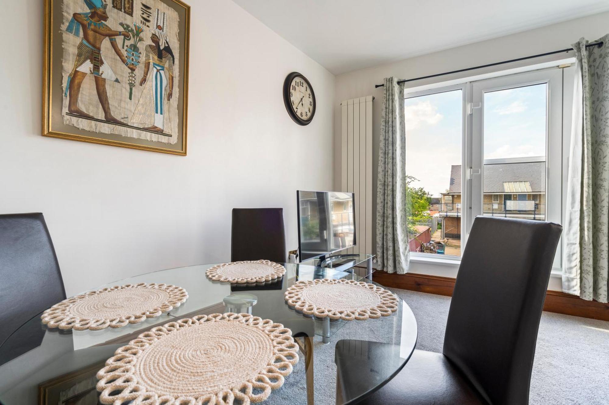 Modern 2 Bedroom Apartment In Mitcham, London Luaran gambar