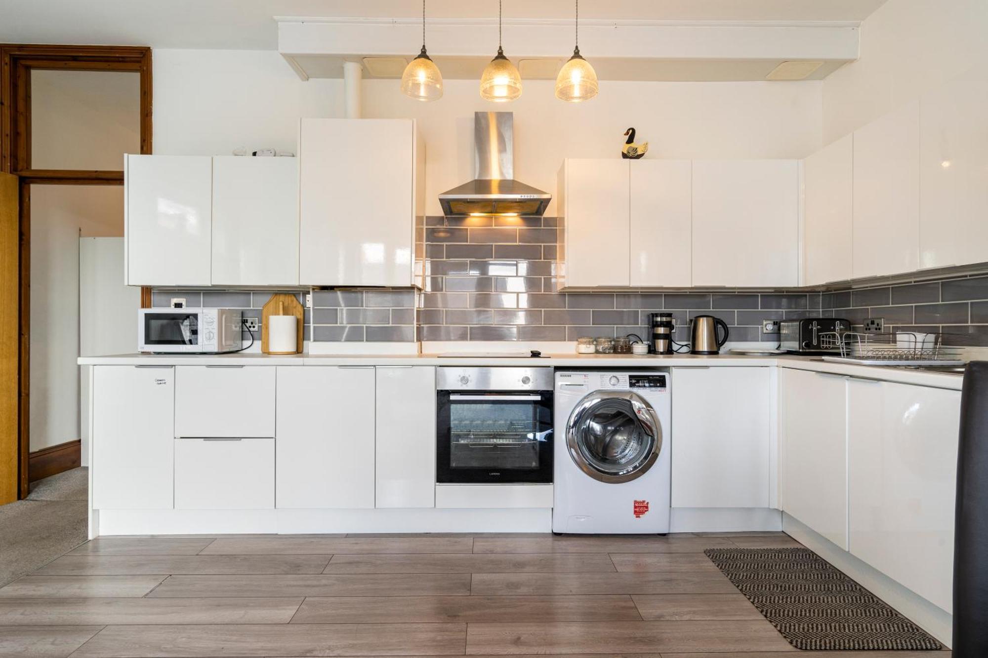 Modern 2 Bedroom Apartment In Mitcham, London Luaran gambar